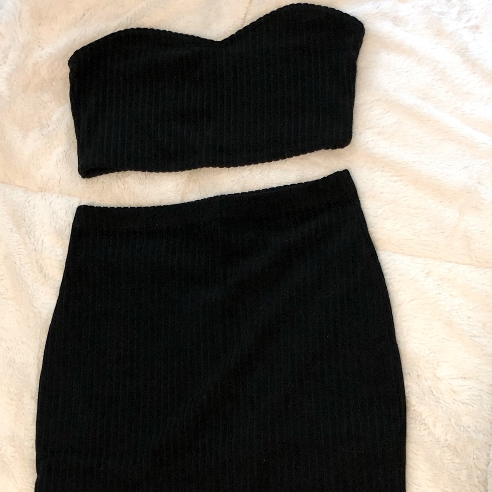 Black Ribbed Strapless Top & Skirt Set